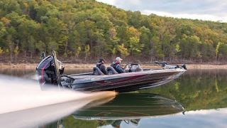 Triton 21 TRX Patriot Fiberglass Bass Boat